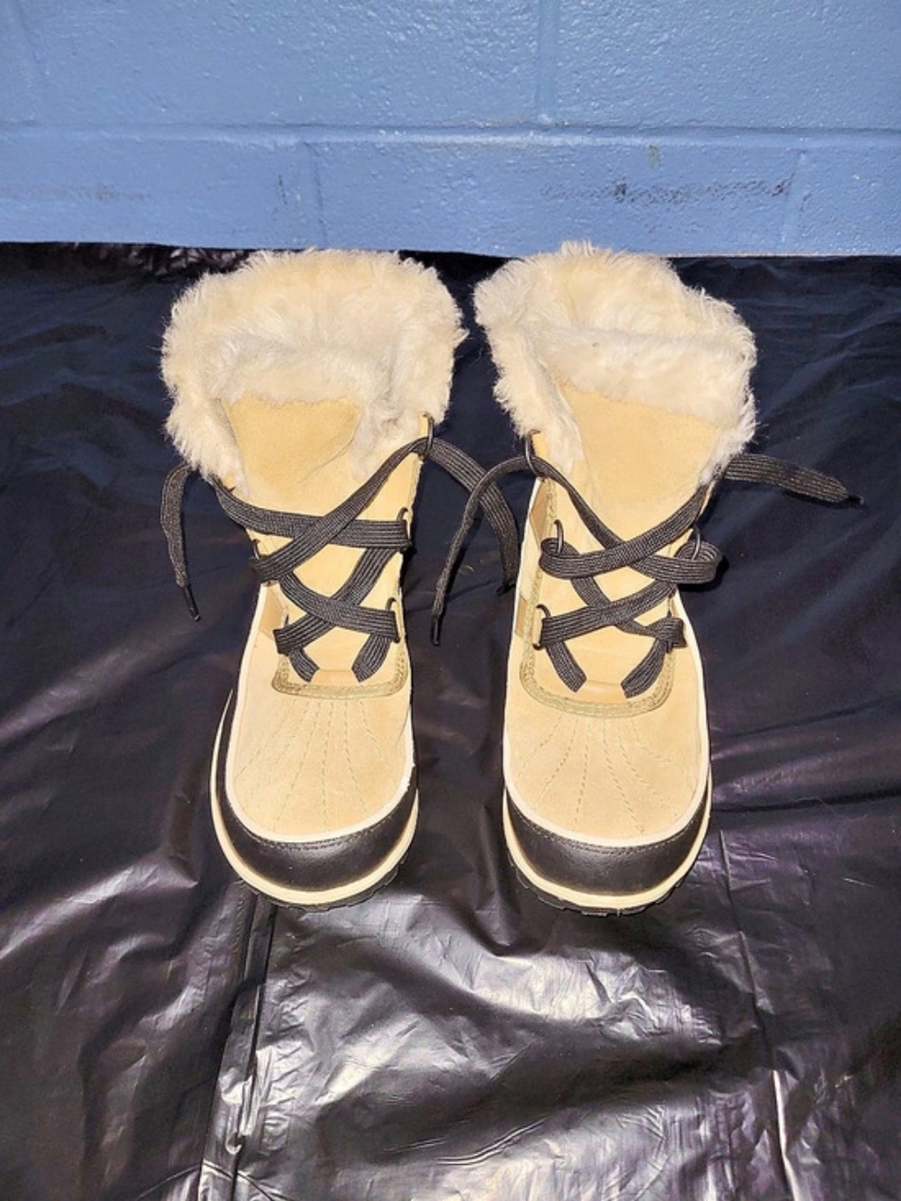 Sorel Joan of Arctic Wedge Winter Boots Cream & Black US 6.5
